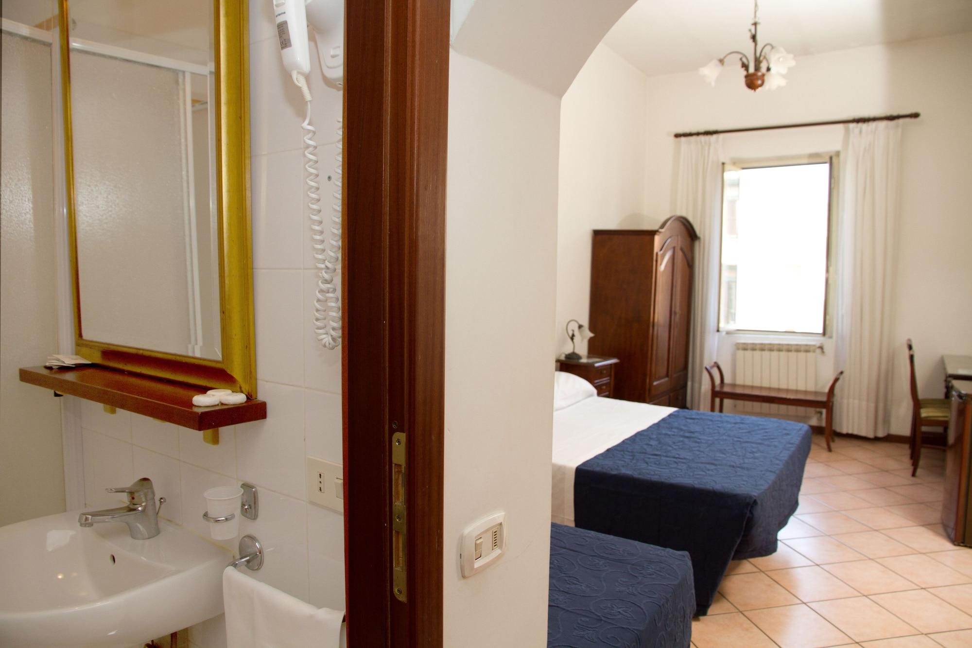 Gaudi Guesthouse Rome Exterior photo