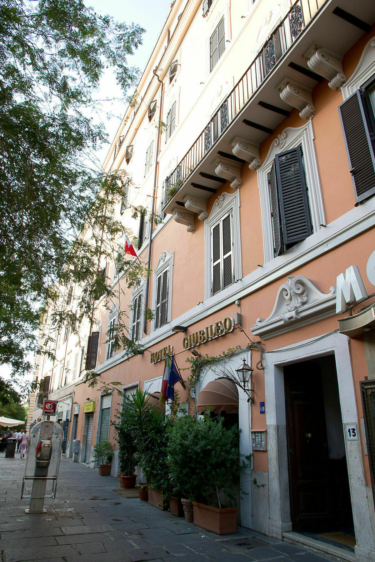 Gaudi Guesthouse Rome Exterior photo
